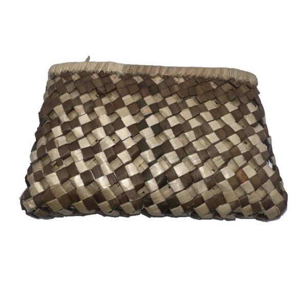 Hawaiian Lauhala Clutch Purse - Double-Stripe - Medium 7.5" x 4.5" x 1" - Picture 2 of 6